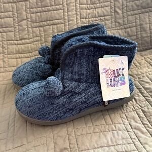 The Original Muk Luks NEW Bootie Slippers Size LARGE 9-10 Blue